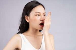 ¿Cuáles son las principales causas de la halitosis?